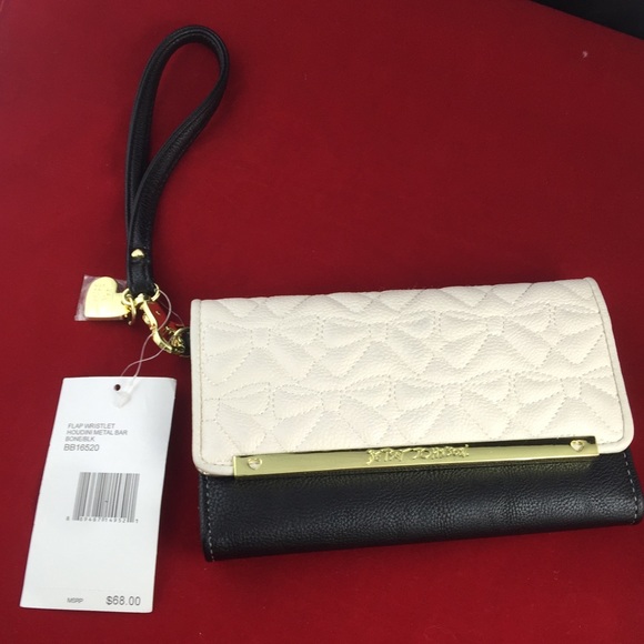 BETSEY Johnson NEW flap closed wristlet - Picture 2 of 7